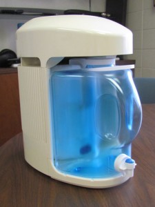Polycarbonate water dispenser blow molding